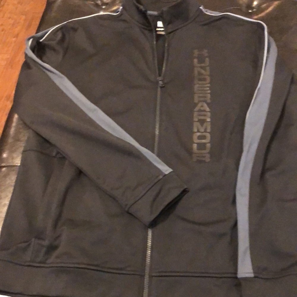 Under Armour,L, long sleeve jogging jacket, black/gray. - Picture 2 of 8